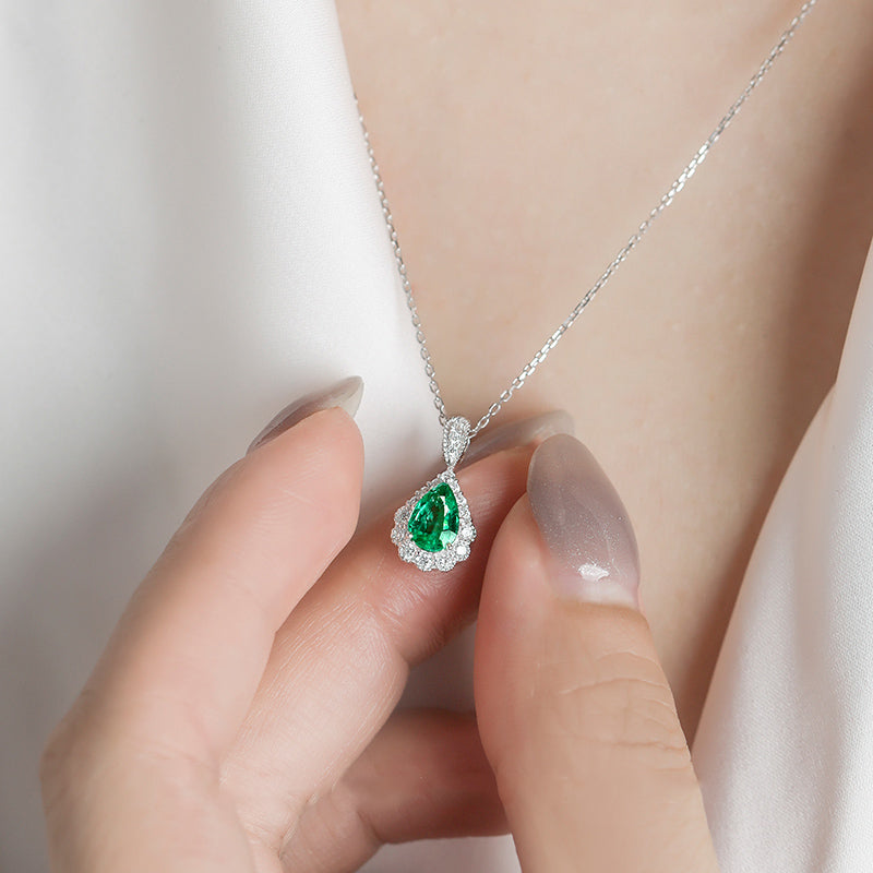 0.5ct Natural Emerald and Diamond 18k White Gold Pendant Necklace