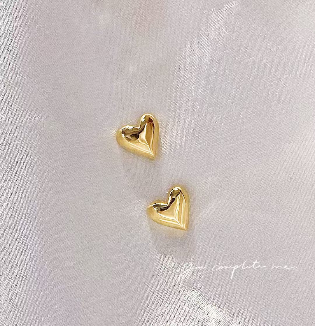 18k Gold Heart Earstuds