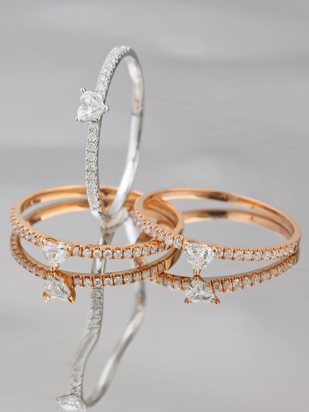 18k Gold Heart Ring with Band Diamonds