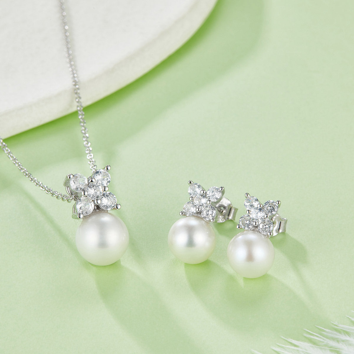 Freshwater Pearl and Moissanite 18k Gold-Coated 925 Silver Necklace