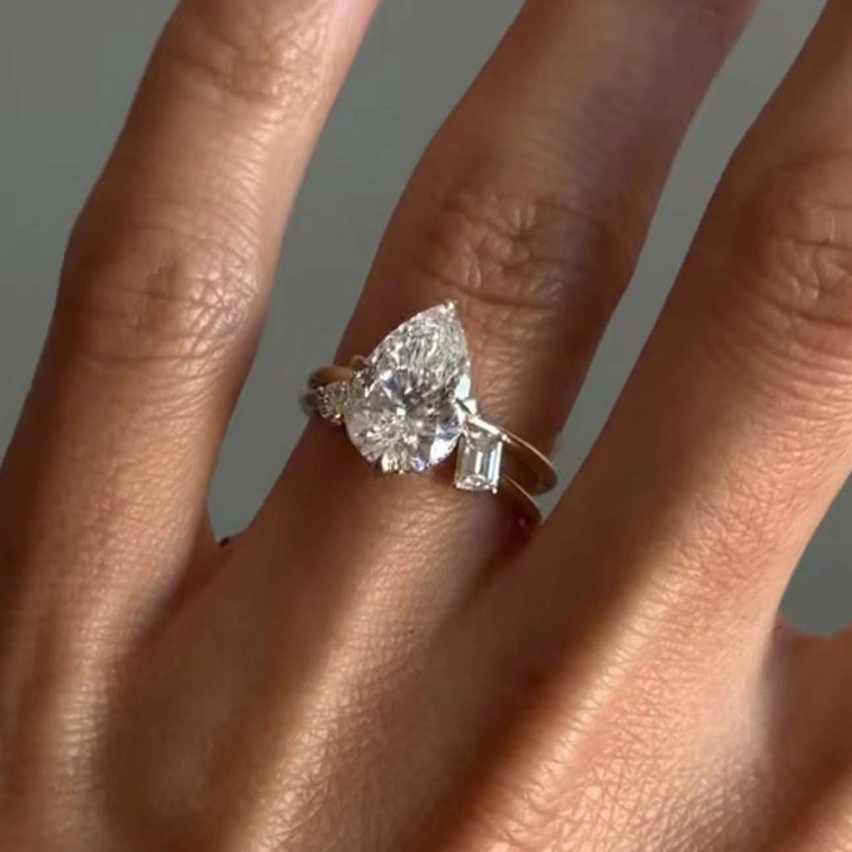 18k Gold-covered 925 Silver Paired Rings with a 2.5ct Moissanite