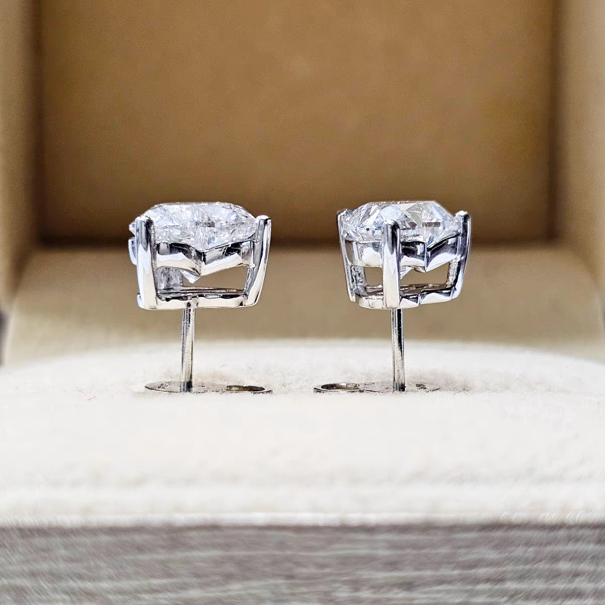 4ct Lab-Created Diamond 18k Gold Heart Earstuds