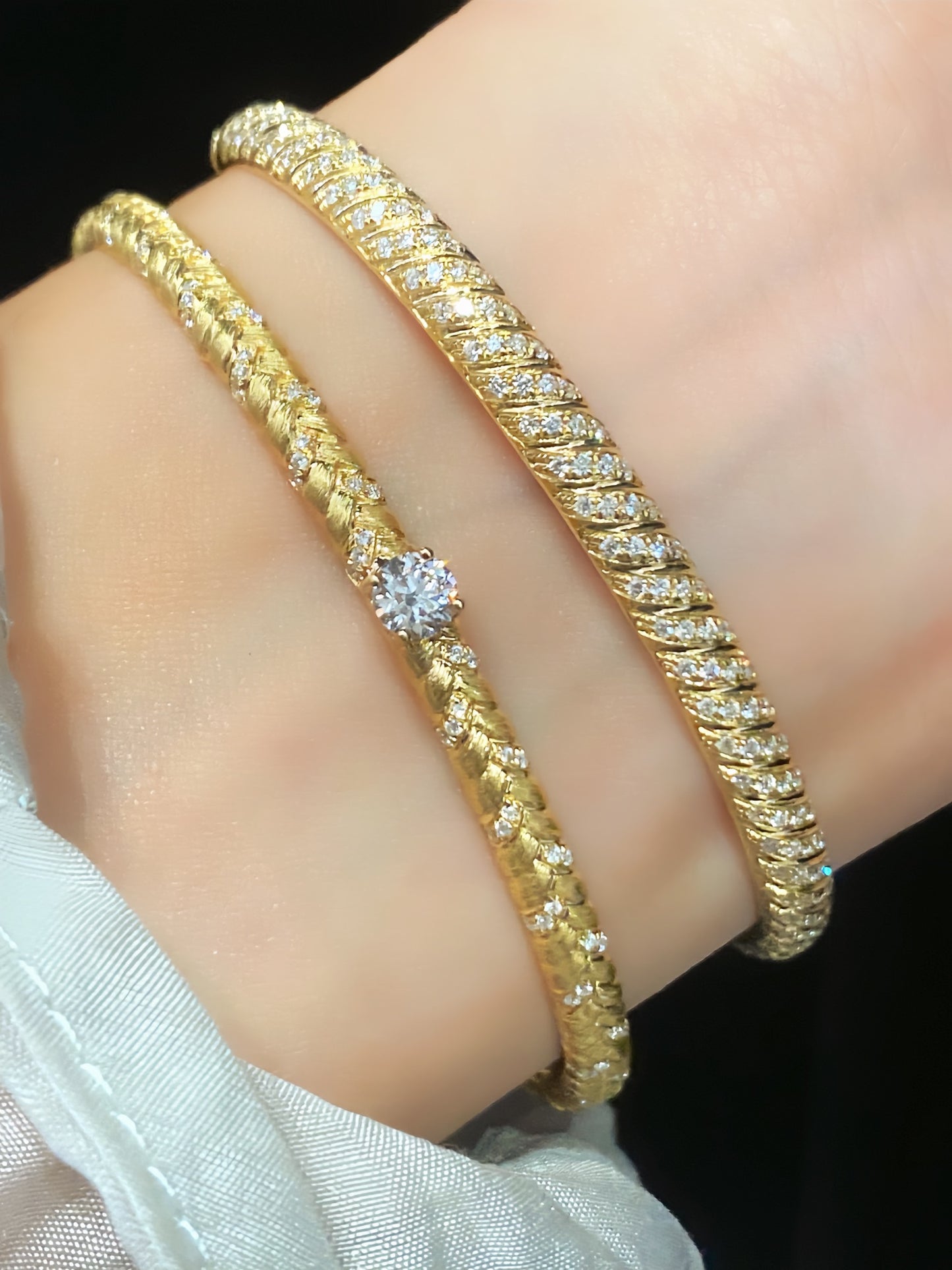 18k Gold Thread-Textured Bracelet with Diamonds