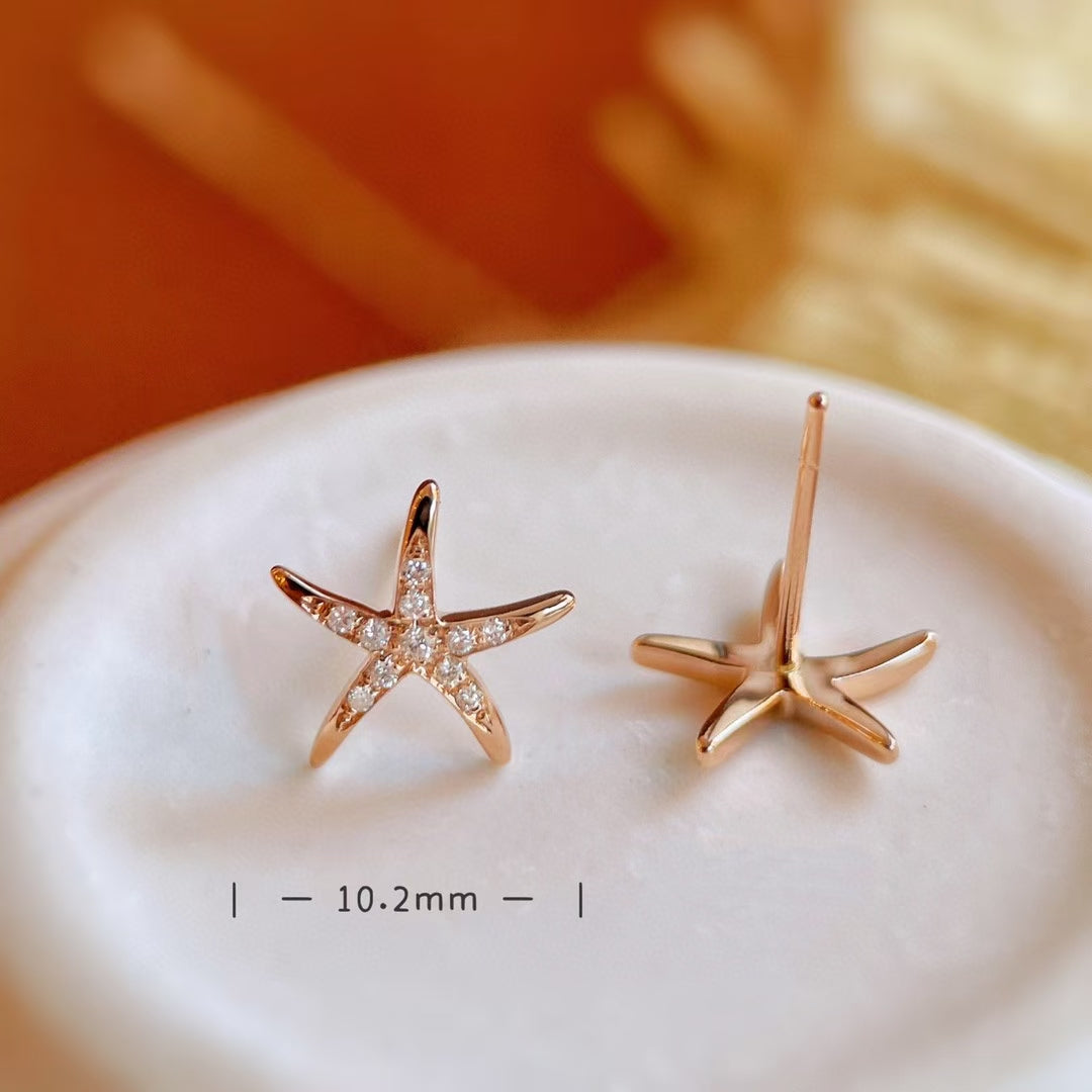 18k Gold Starfish-Shaped Ear Studs with Diamonds