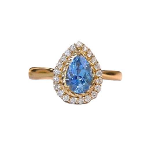 18k Gold Pear-Cut Ring with Natural Aquamarine and Diamonds