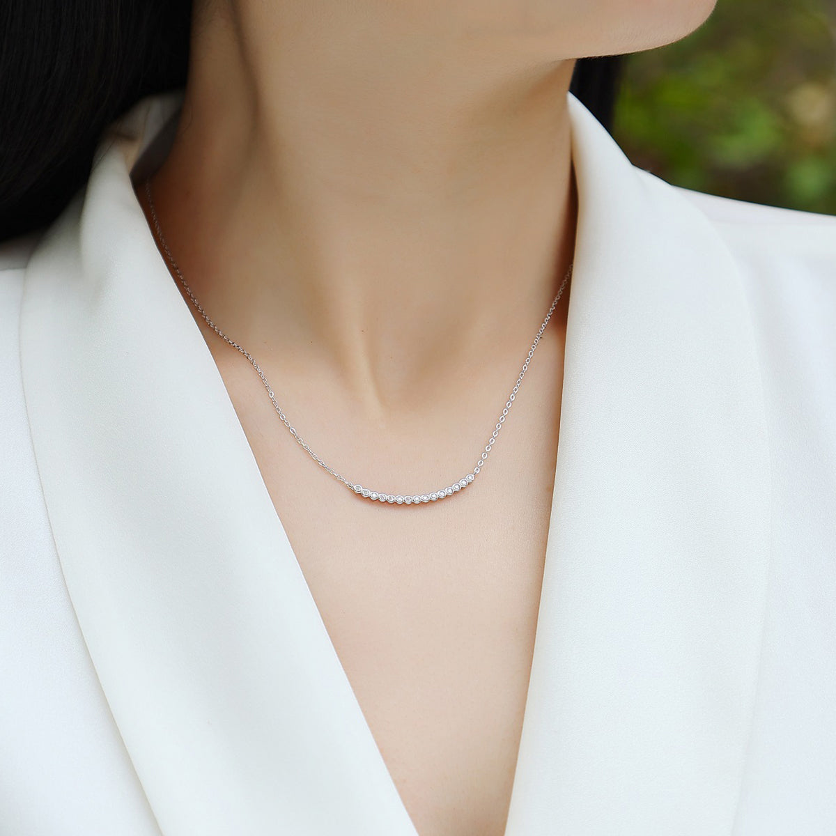 White 18k Gold-Covered 925 Silver Smile Necklace with 1.2ct in Moissanites