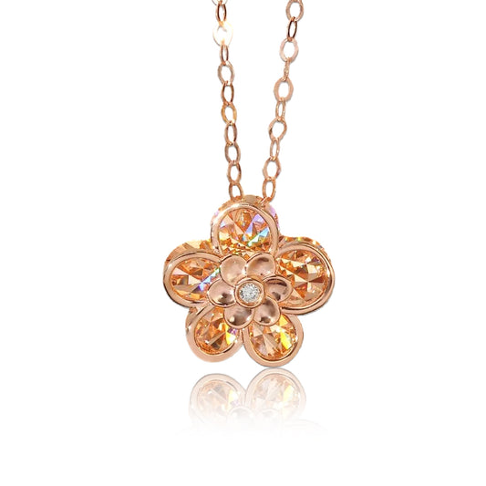 18k Gold Flower Necklace with Diamond