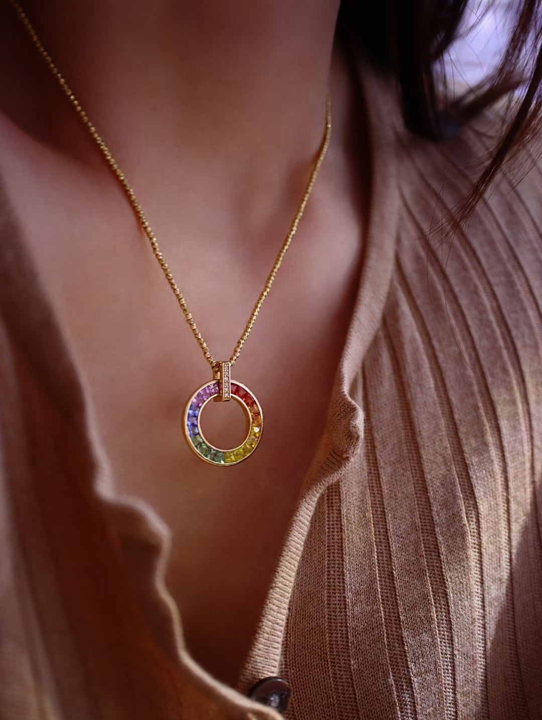 18k Circular Pendant with Multicoloured Lab-Created Sapphires