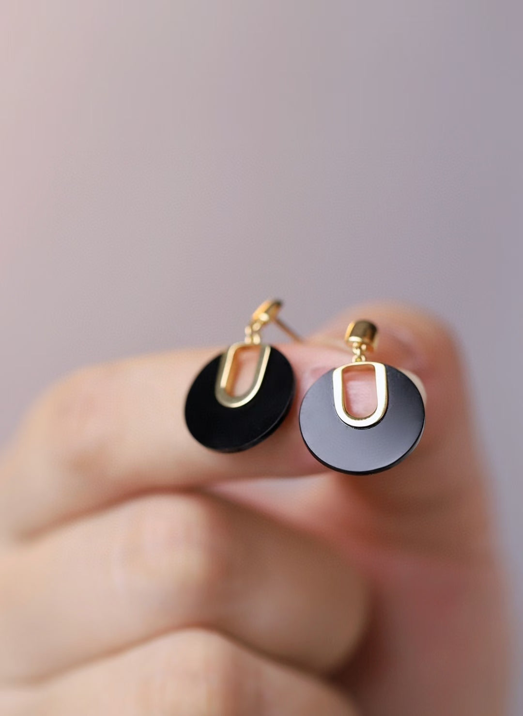 Black Agate 18k Gold Hoop Earrings