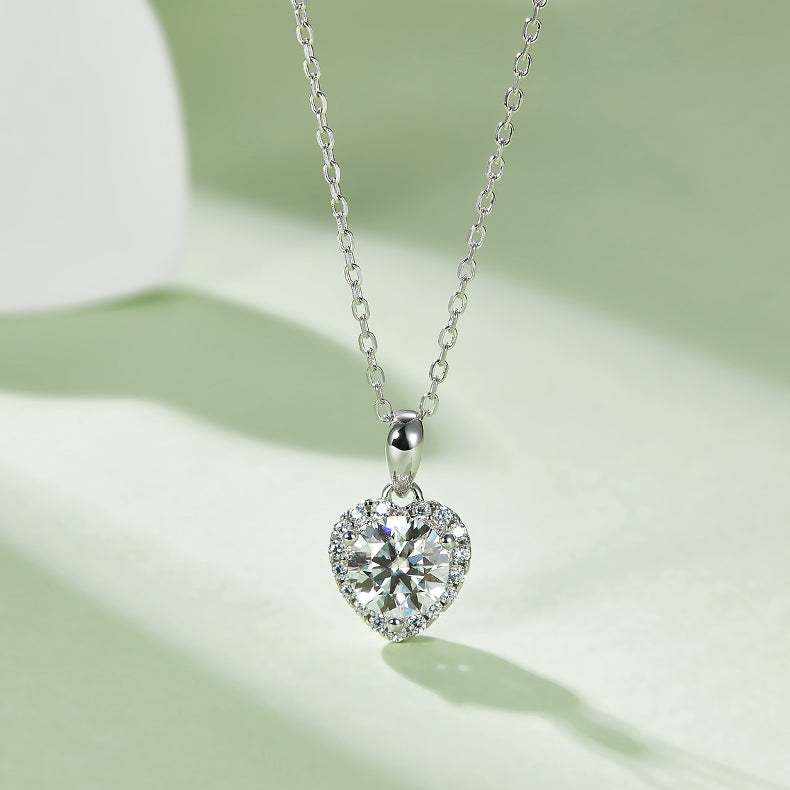 18k Gold Heart Necklace with 1ct Lab-Created Diamond