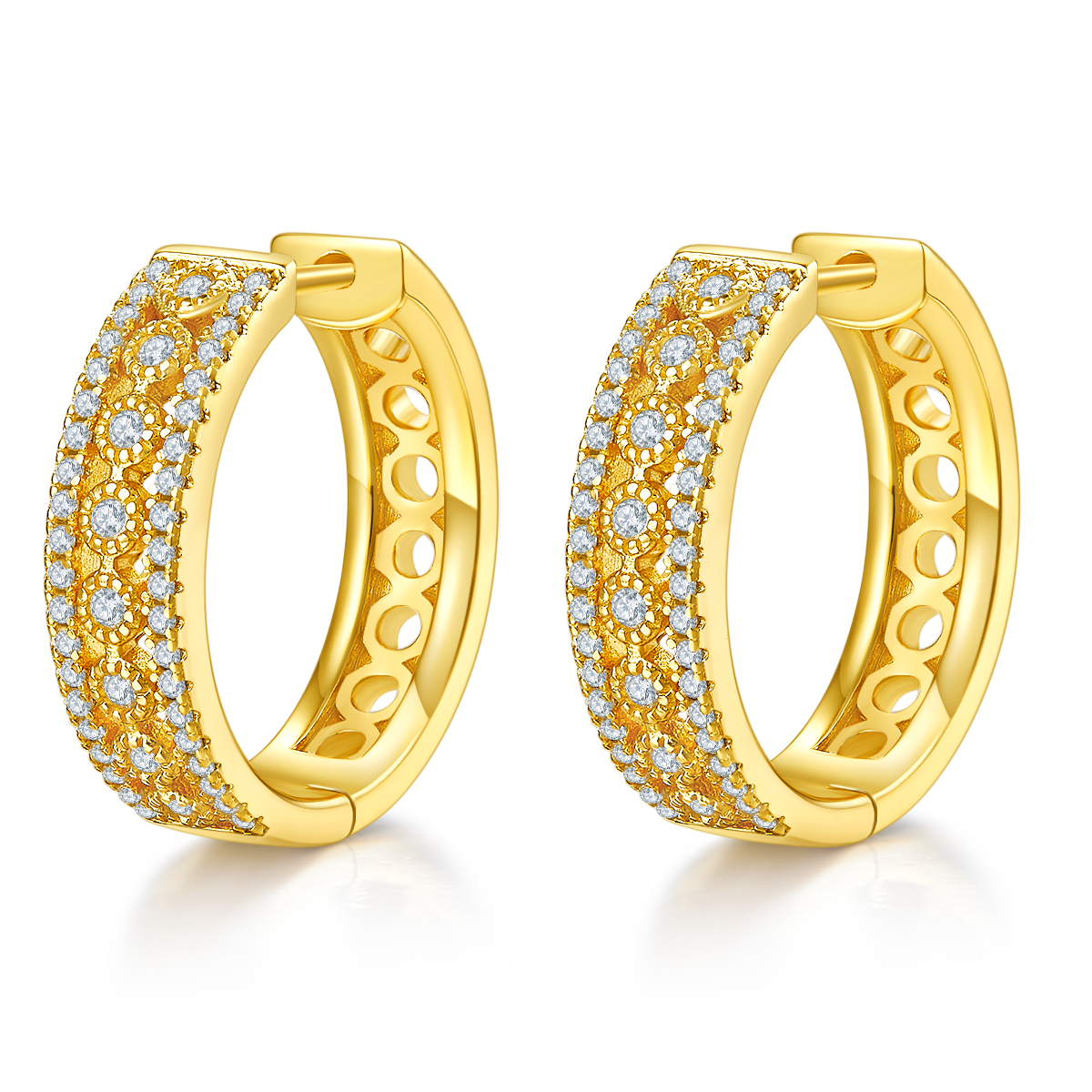 Hoop Earrings in 18k Gold covered 925 Silver with Mossanites