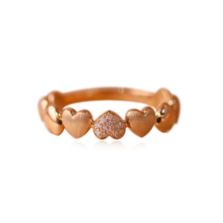 18k Gold Hearts Ring with Diamonds