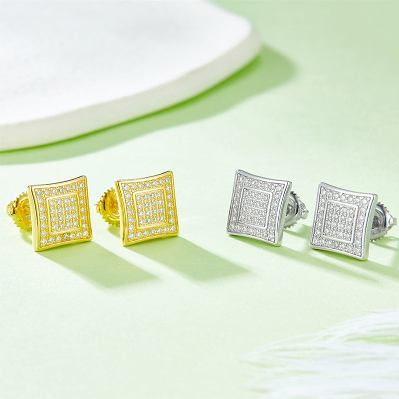 18k Gold Square Earstuds with Moissanites